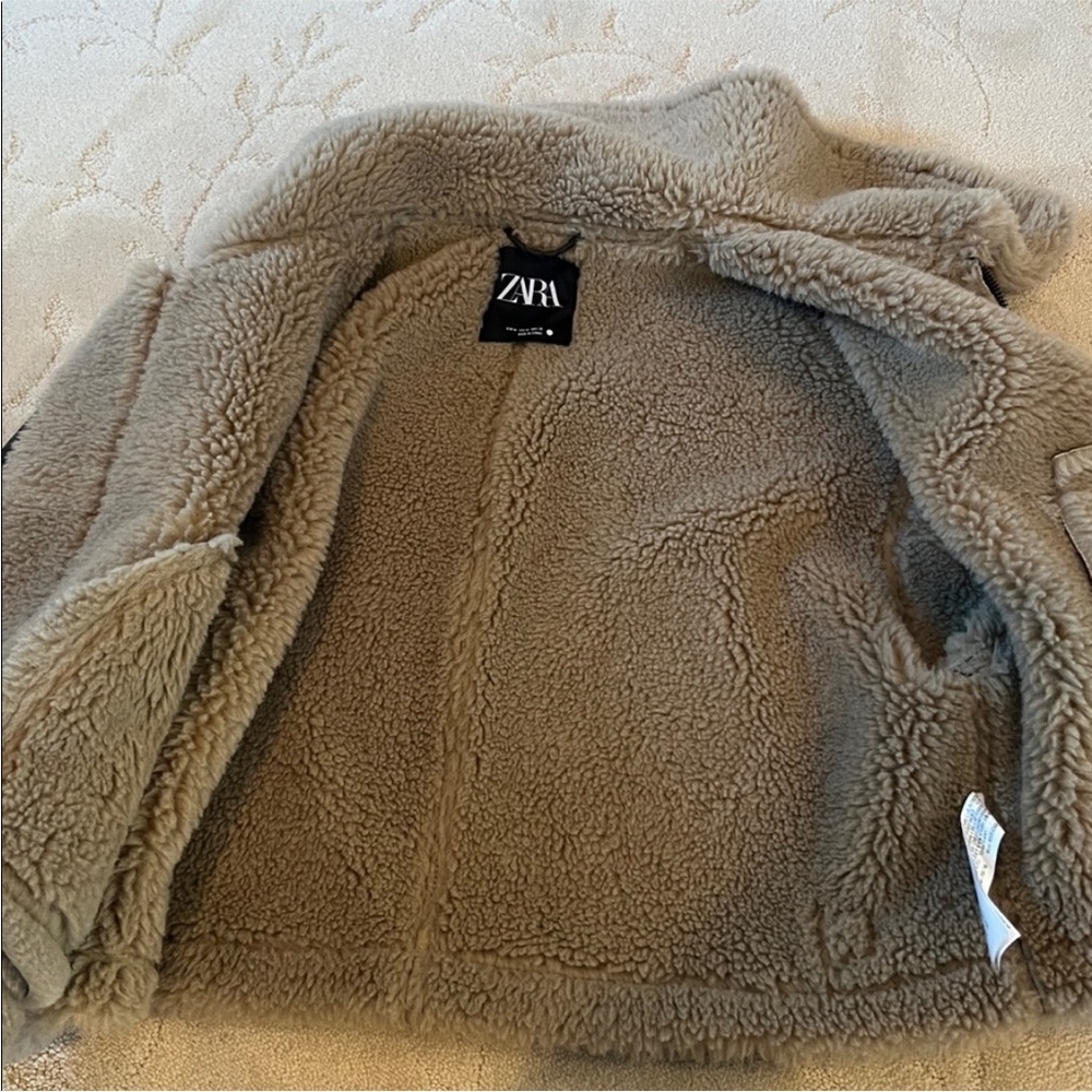 🆕 🔥 ZARA double faced biker jacket
Faux Shearling Brown Coat Size XS - Picture 9 of 15